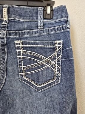 Ariat REAL Women's Medium Blue Bootcut Jeans with White Embroidered Pocket